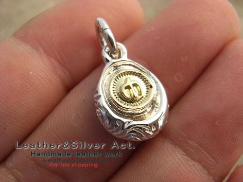 イーグル ペンダントトップ　シルバー925　ゴールド（ｋ18）イーグル手彫り