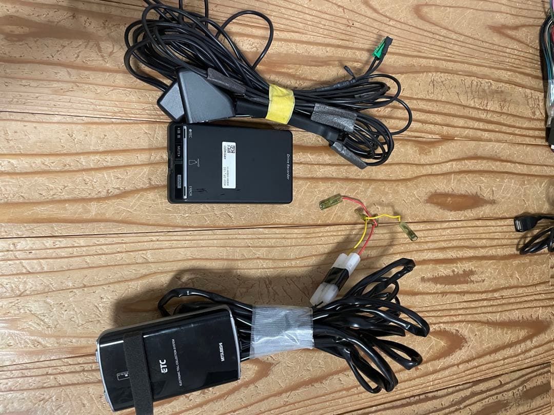 三菱 NR-MZ100-FJ スバル純正 ドラレコ ETC付 地図2017年