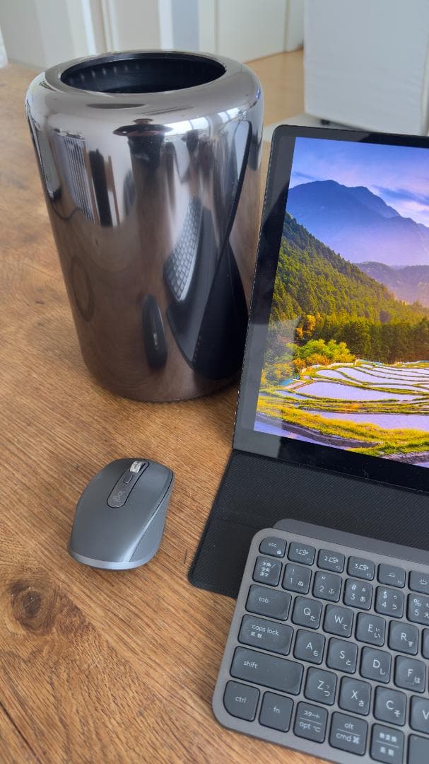 Mac Pro Late 2013 8コア 64GB 1TB D700