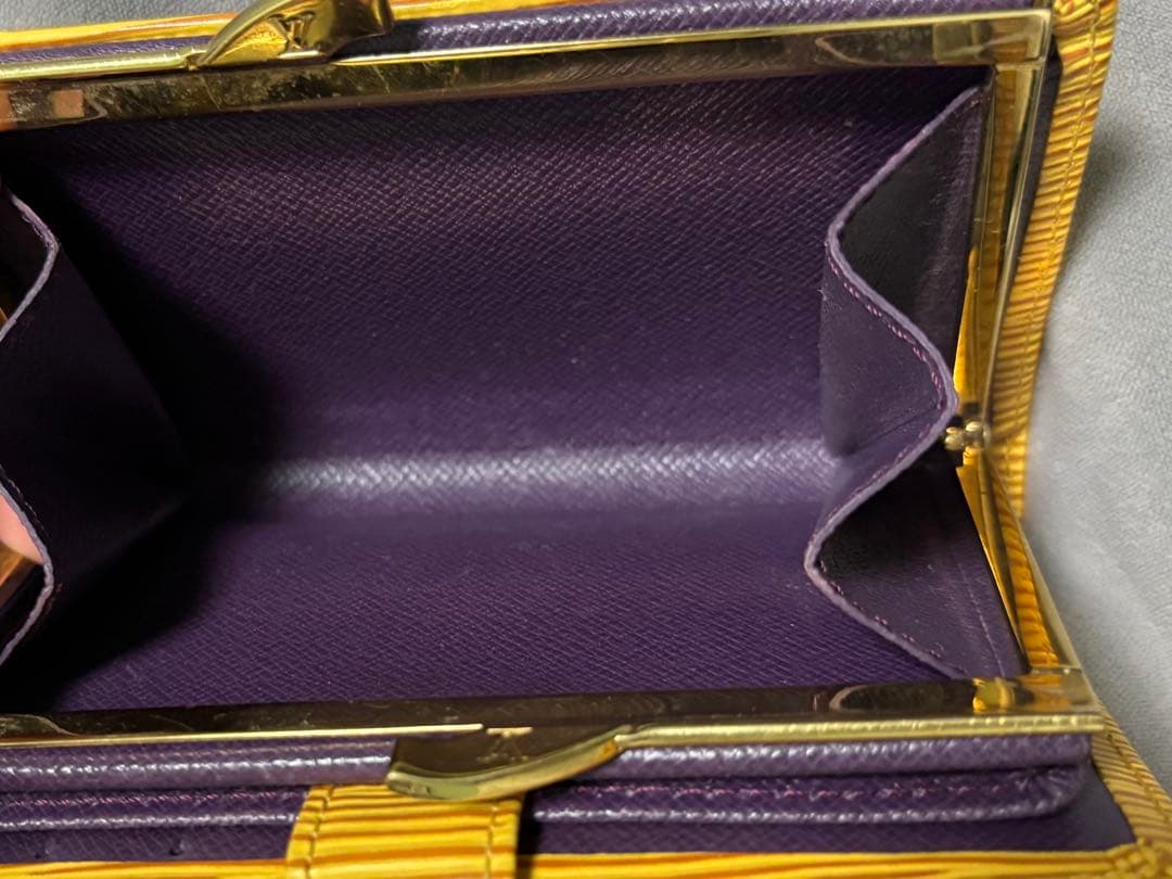 〈ゆかっち〉Louis Vuitton エピ ポルトモネビエヴィエノワ