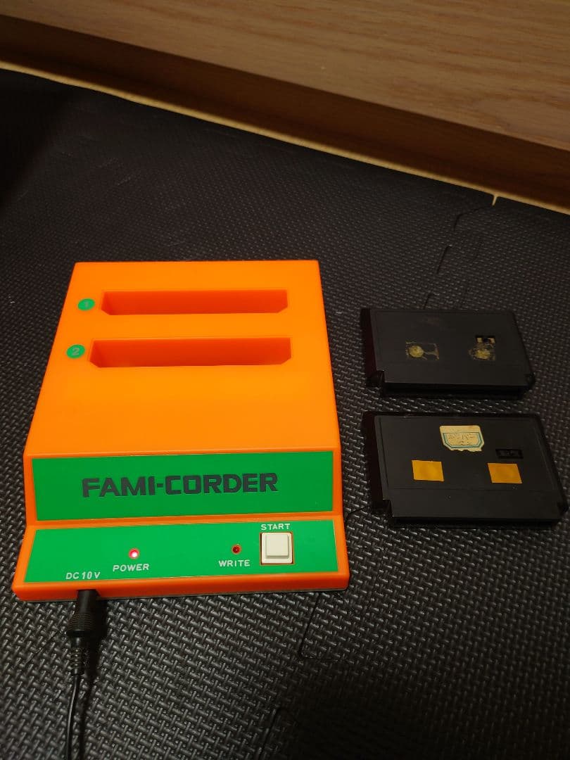超レア　ファミコン専用ダビング機器　FAMI-CORDER