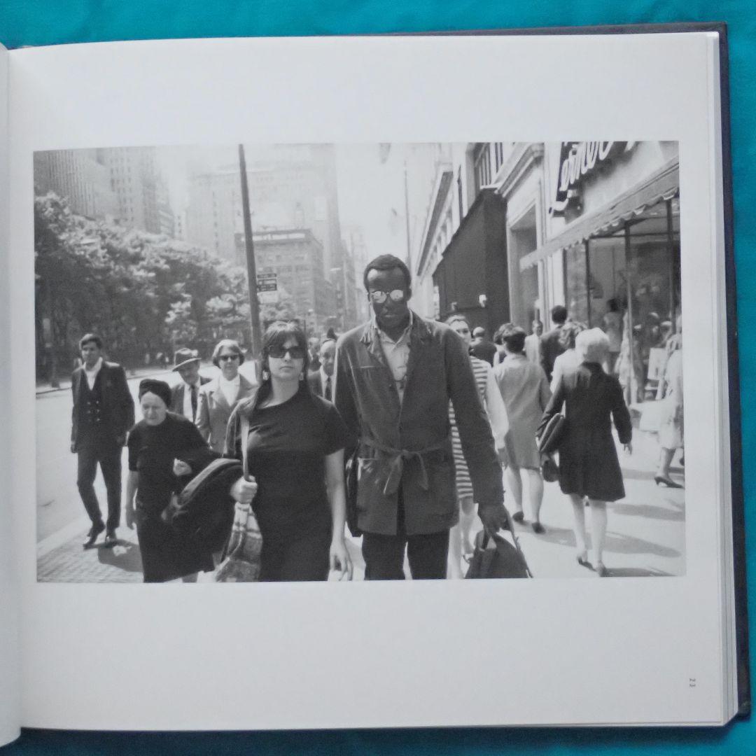 ウィノグランド Winogrand THE MAN IN THE CROWD