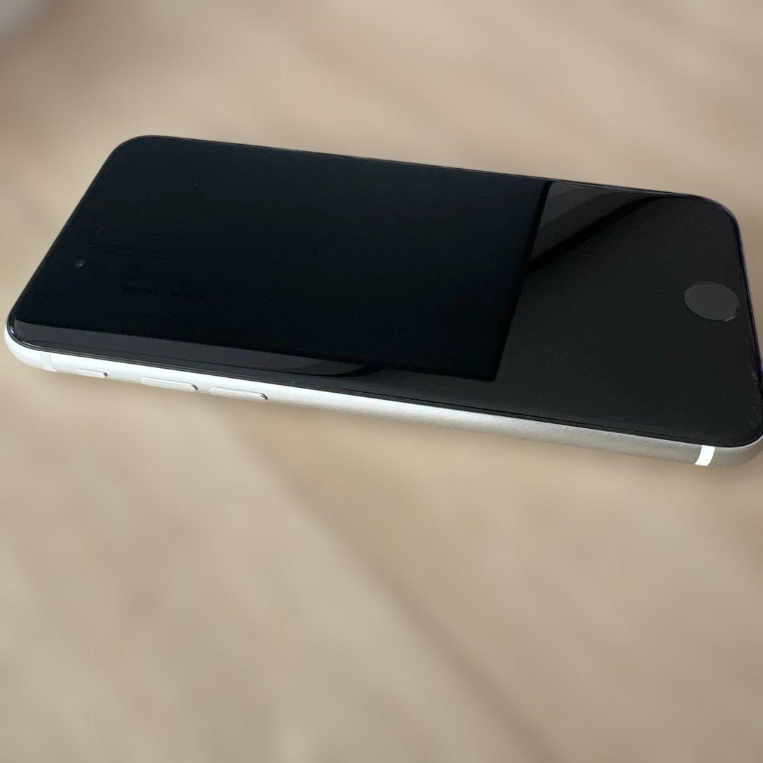 Apple iPhone SE (第2世代) 本体