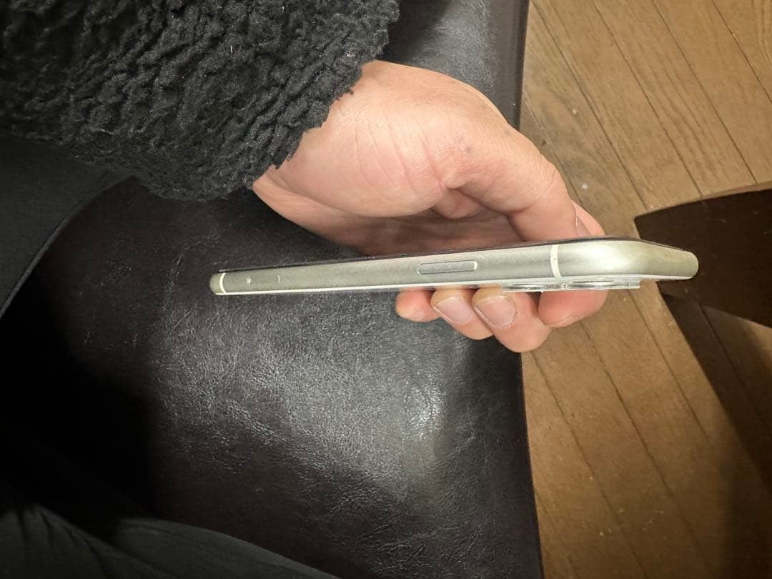 Apple iPhone 11 ホワイト 本体　美品