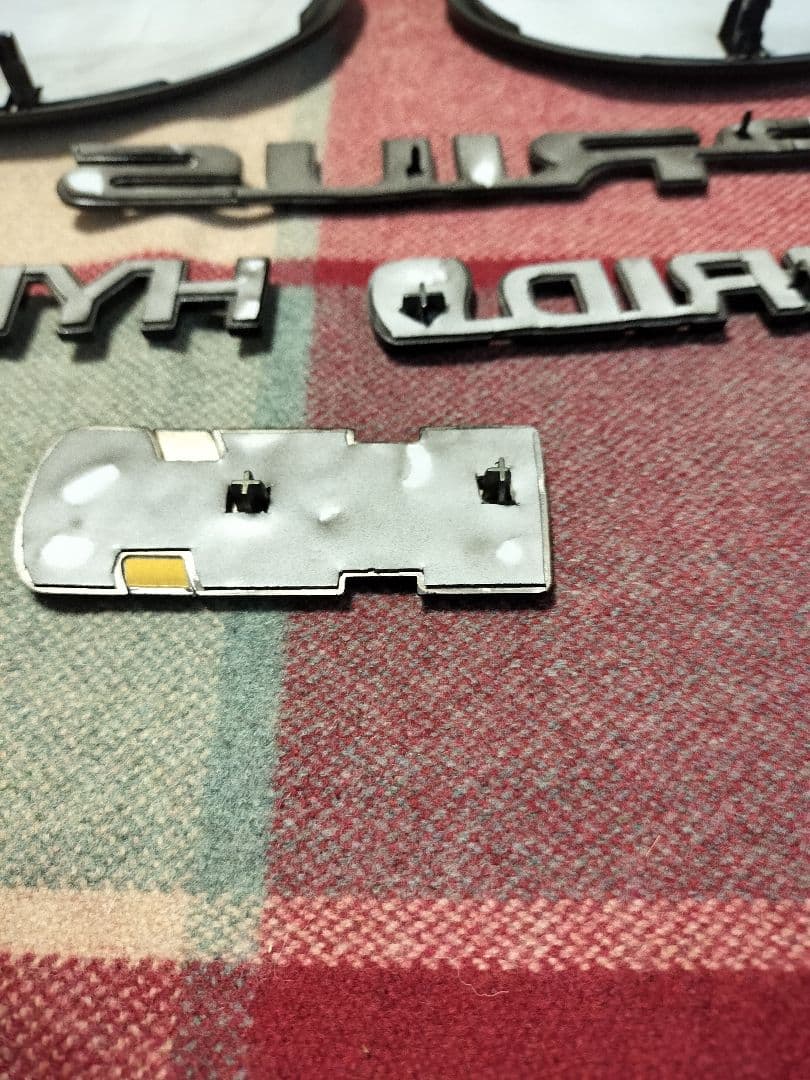 YOMIです。 トヨタエンブレム30プリウスエンブレム　6点セット