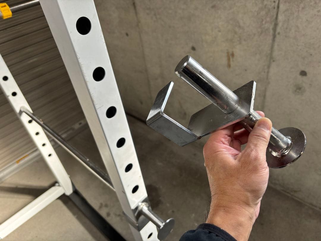 IROTEC パワーラックとバー２本付き 手渡し。