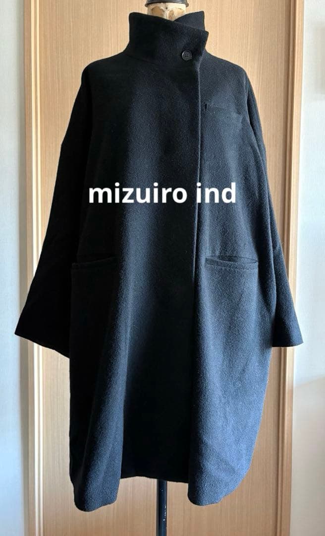 mizuiro ind 黒のウールコート スタンドカラー