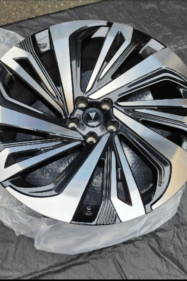 クラウンスポーツ モデリスタ　アルミホイール