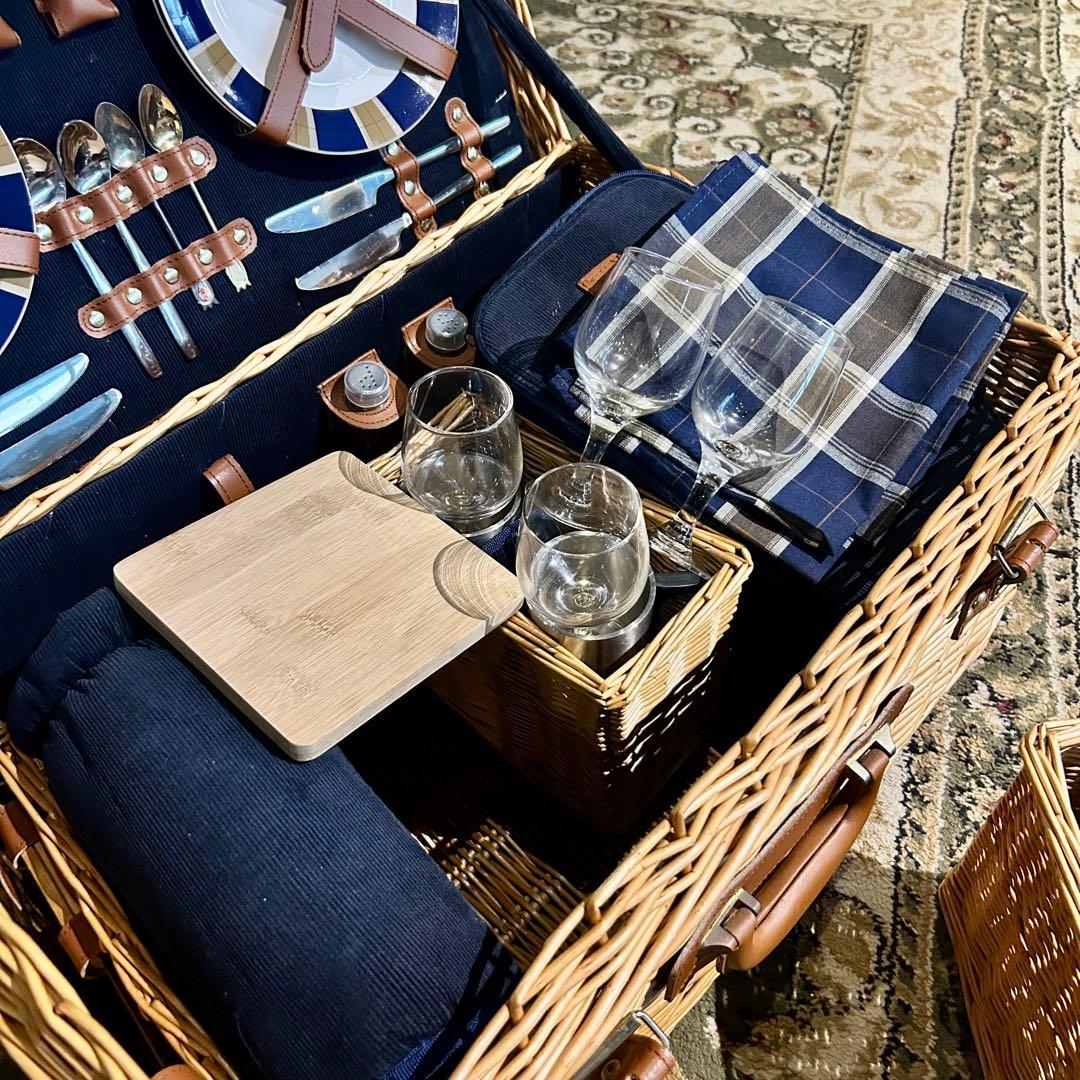 ピクニック用食器セット 4人用 バスケット型