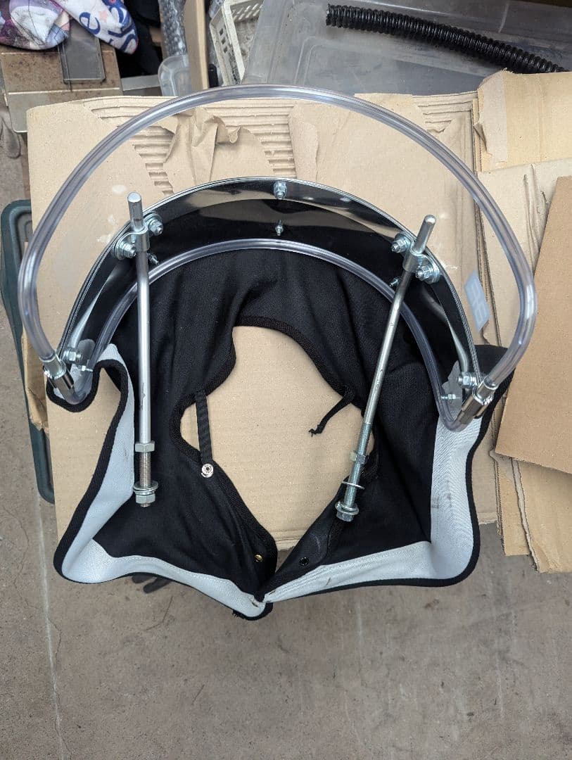 美品.短風防スクリーン曲げ加工済