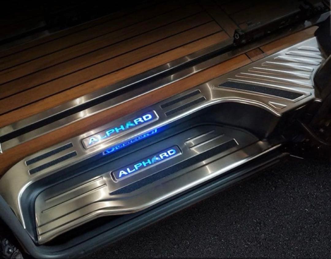 【新品・未使用】トヨタ ALPHARD 30系 スカッフプレート LED 内装