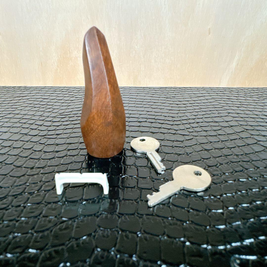 【美品】 初心者 入門 三線 沖縄三線 人工皮 ハードケース付き ツメ 駒