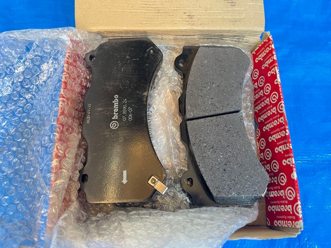 R35 brembo ブレンボ　キャリパー フロント