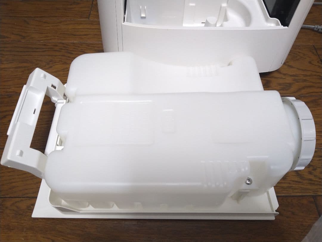 SHARP 加湿空気清浄機 KI-NS70-W ホワイト　2020年製