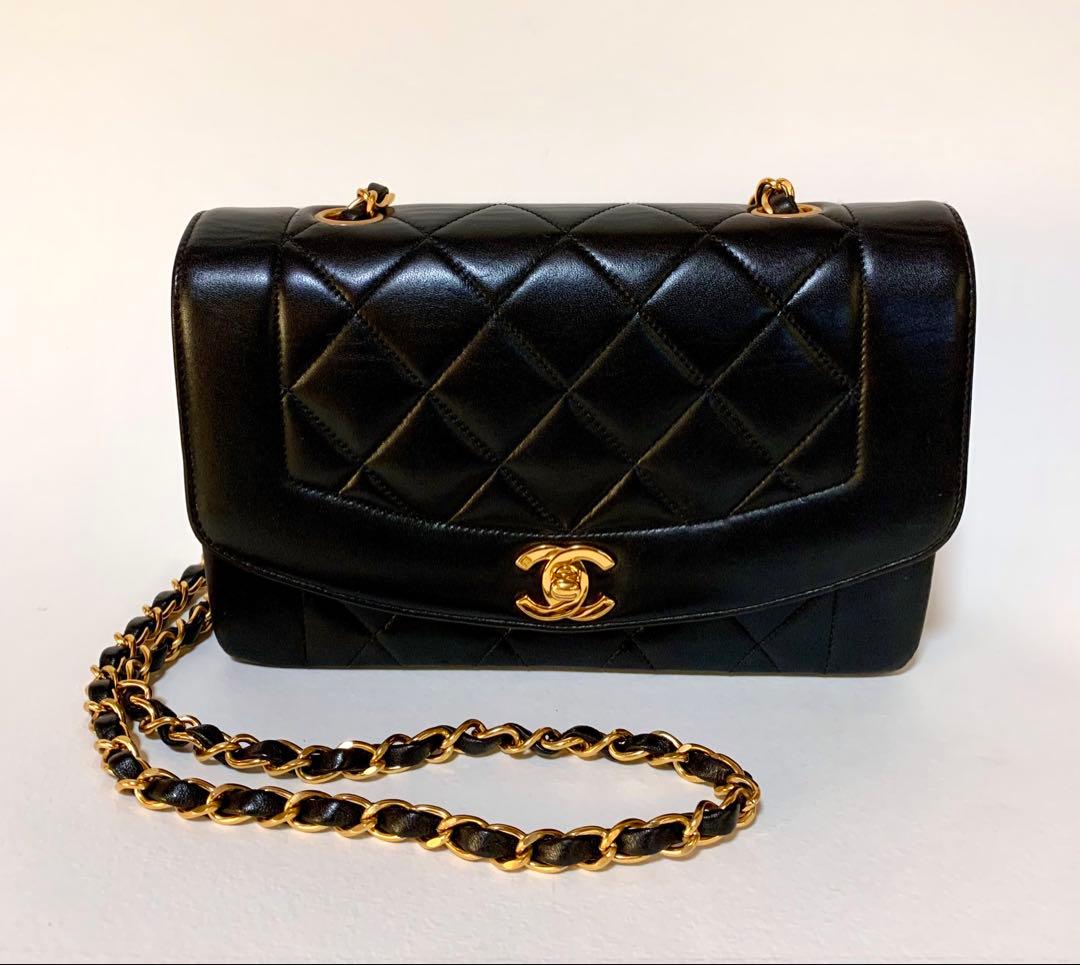 【極美品】CHANELシャネル マトラッセ ダイアナフラップ　ショルダーバッグ