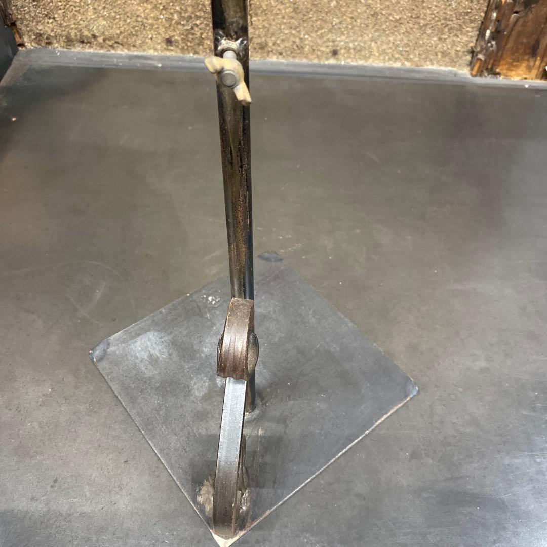 ヴィンテージ 鉄製の高さ調整可能なハットスタンド　帽子掛け