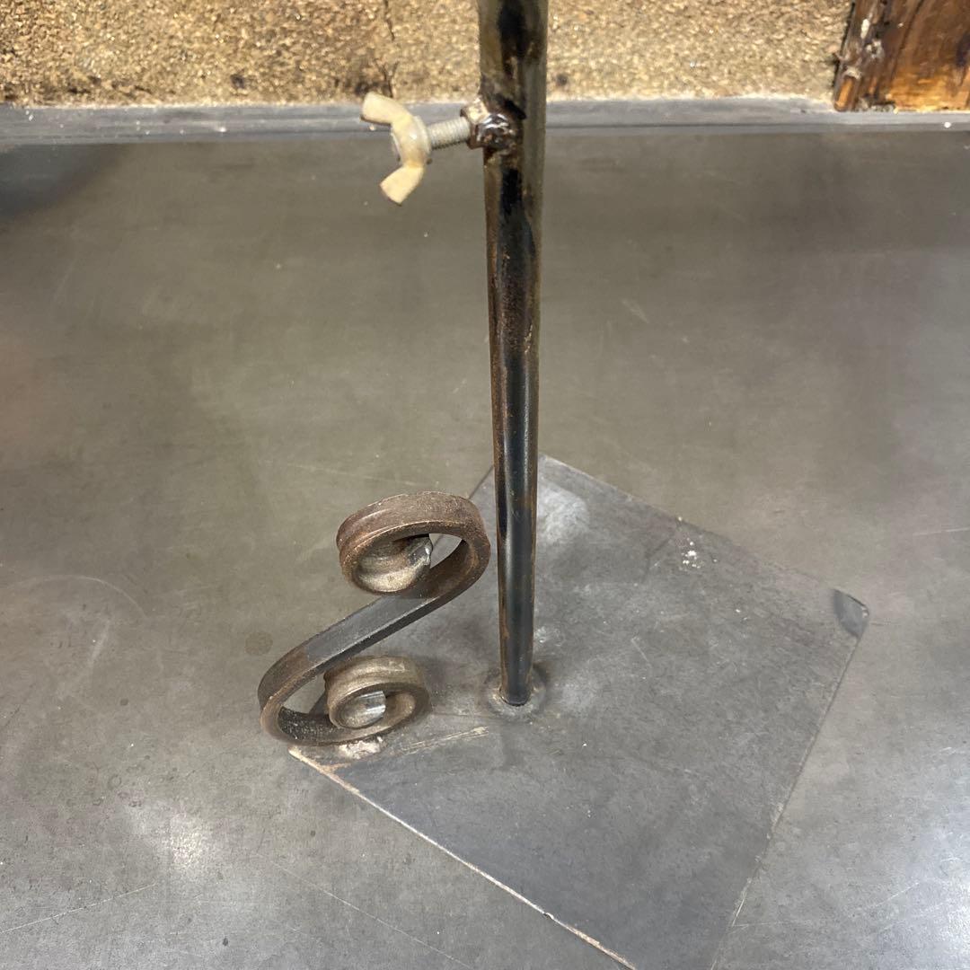 ヴィンテージ 鉄製の高さ調整可能なハットスタンド　帽子掛け