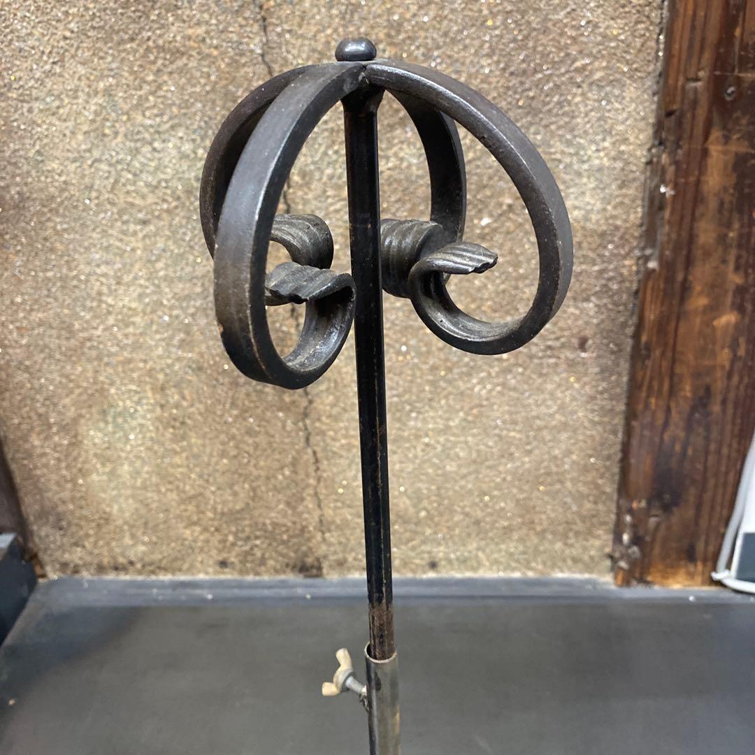 ヴィンテージ 鉄製の高さ調整可能なハットスタンド　帽子掛け