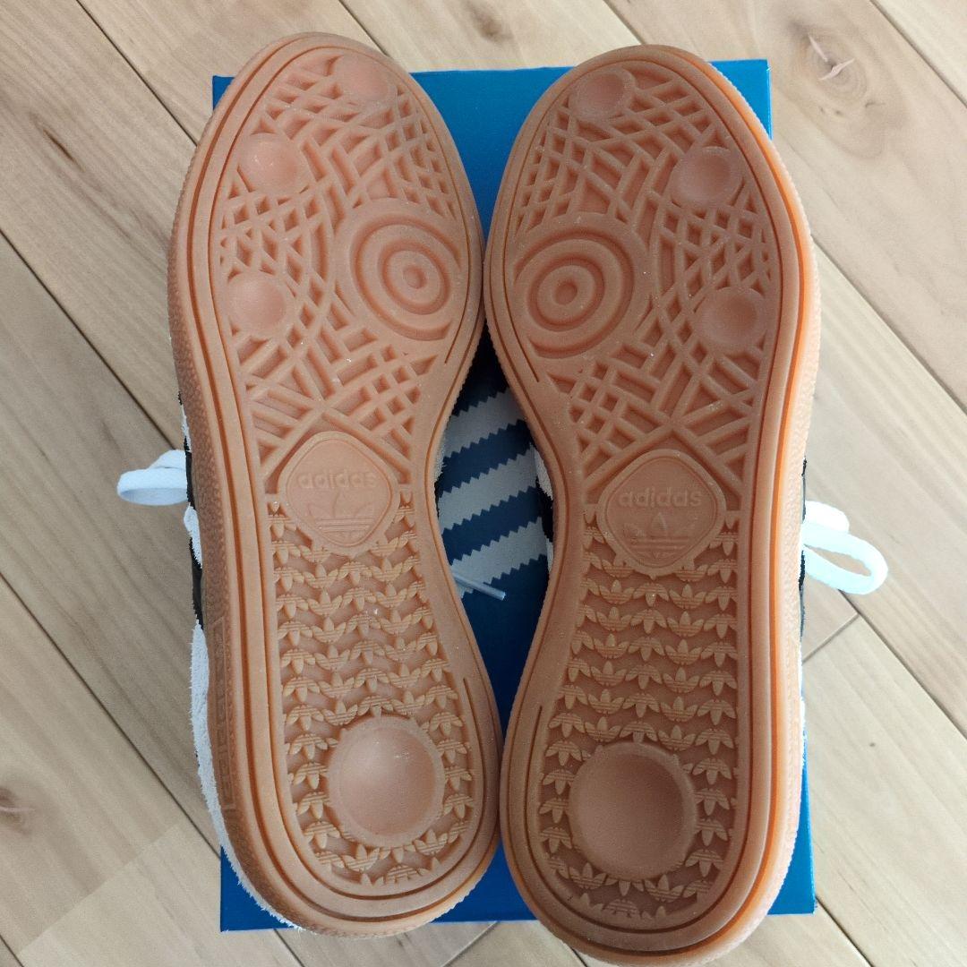 なおたプロフ確認願いますです。adidas Spezial スニーカー