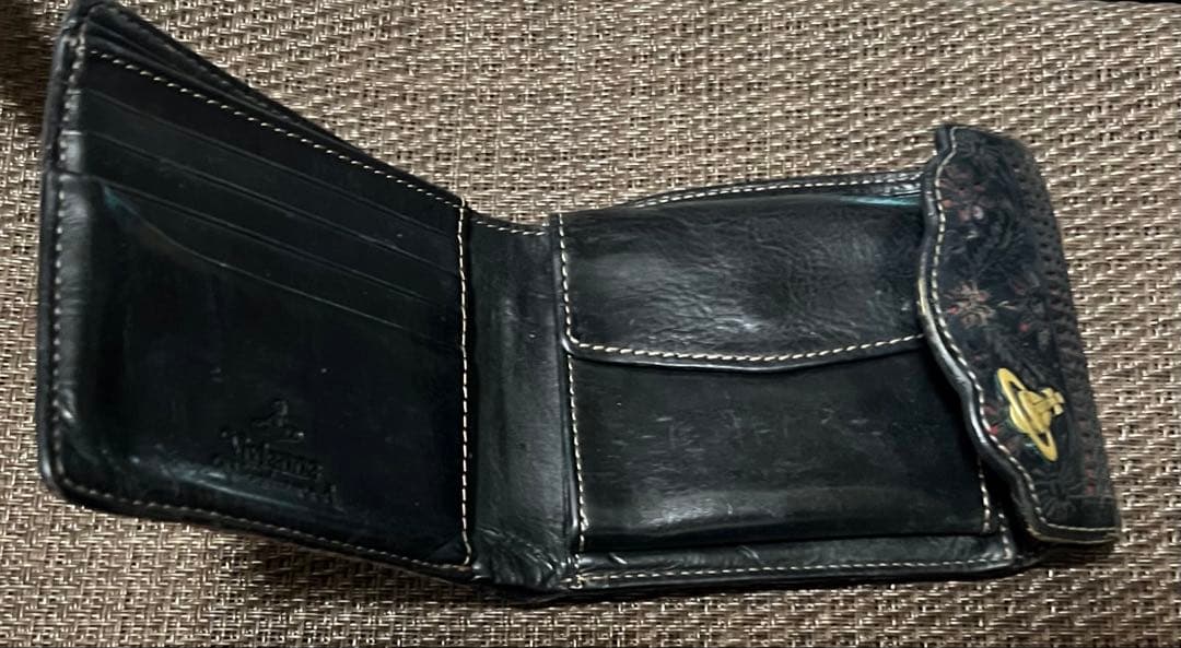 ヴィヴィアンウエストウッド　廃盤　スカル　二つ折り財布　箱付　黒×赤