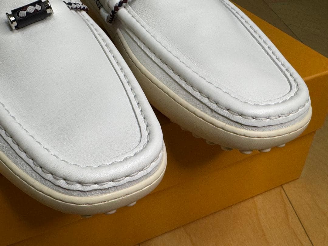 TOD'S トッズ　ホワイト モカシン　ドライビングシューズ