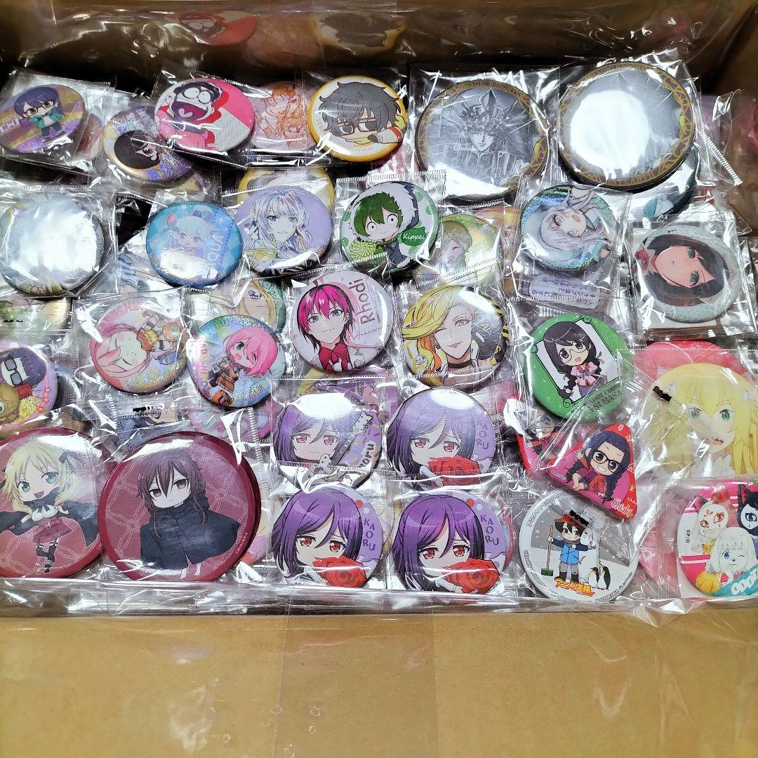 アニメ　キーホルダー　缶バッジ　ラバーストラップ　まとめ売り　ノンジャンル　大量