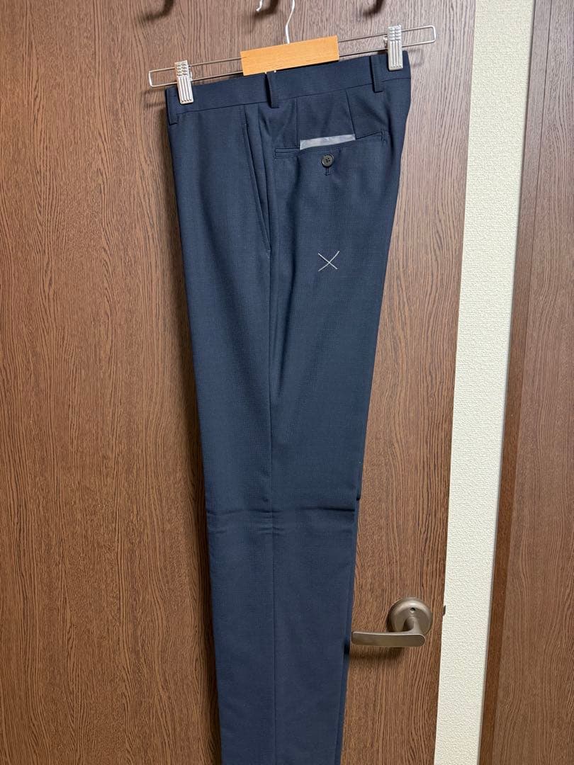 Y4新品未使用！高品質！素敵なネイビーマイクロチェック3ピーススーツ！最新モデル