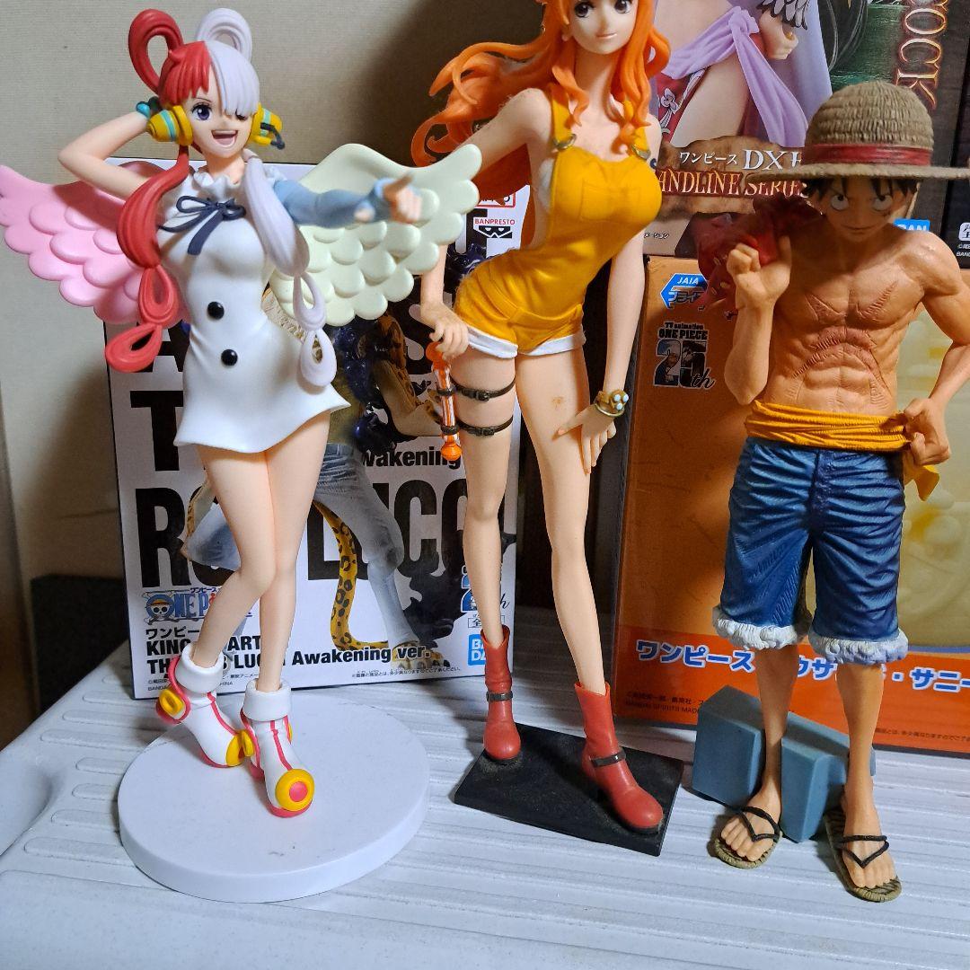 ワンピース フィギュア１１個未開封保管品+箱なし３体 合計１４セット-オマケ付