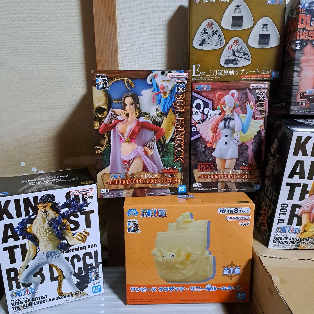 ワンピース フィギュア１１個未開封保管品+箱なし３体 合計１４セット-オマケ付