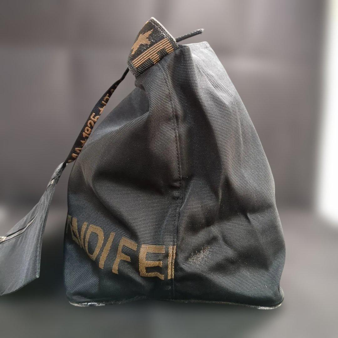 フェンディ ワンショルダーバッグ ポーチ付き ロゴ 肩掛け ナイロン ブラック