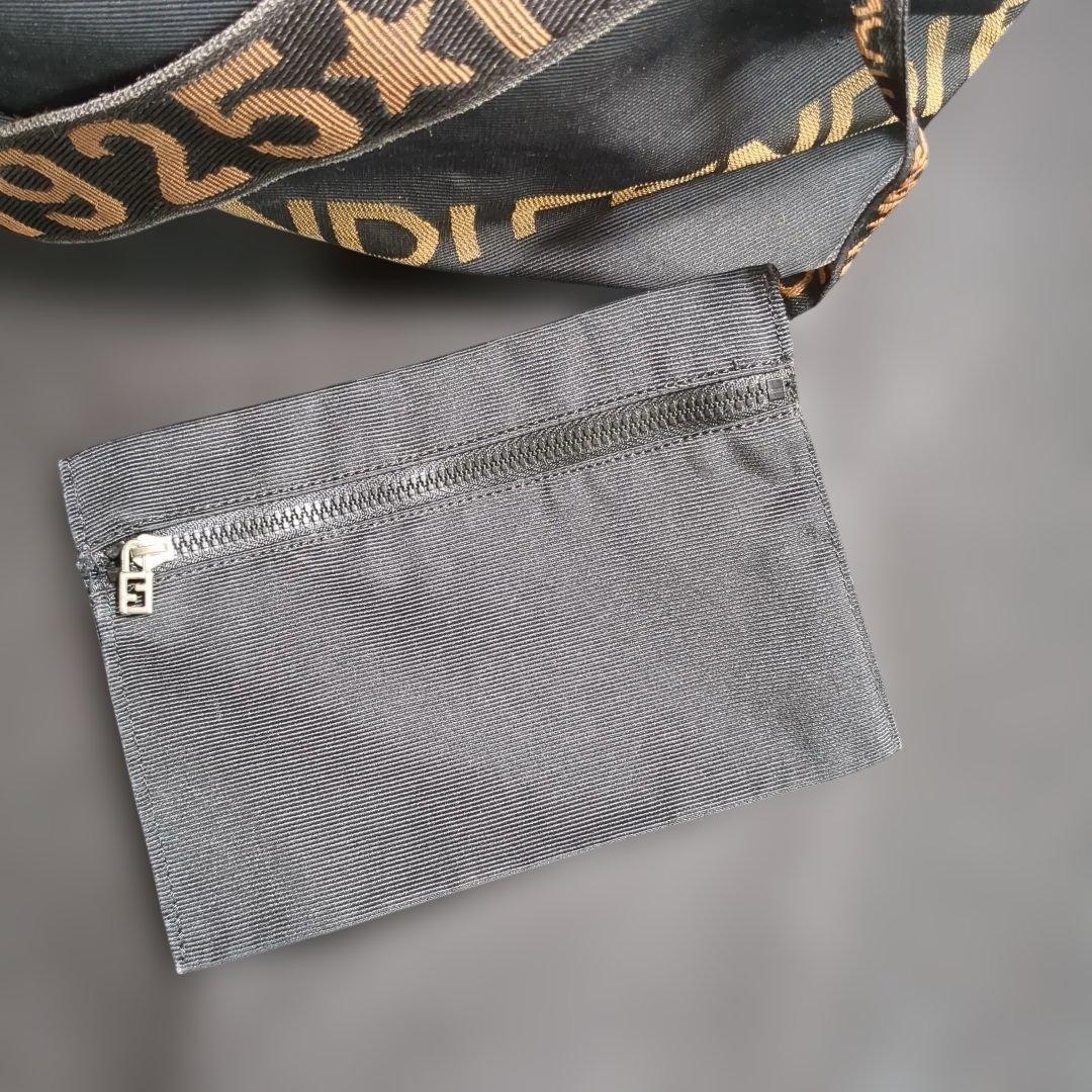 フェンディ ワンショルダーバッグ ポーチ付き ロゴ 肩掛け ナイロン ブラック