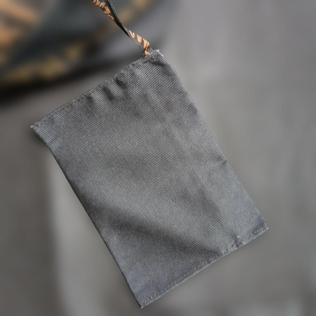 フェンディ ワンショルダーバッグ ポーチ付き ロゴ 肩掛け ナイロン ブラック