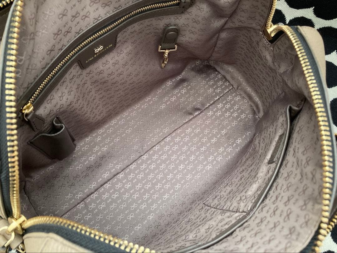 アニヤハインドマーチ maxi zip top handle バッグ　グレージュ