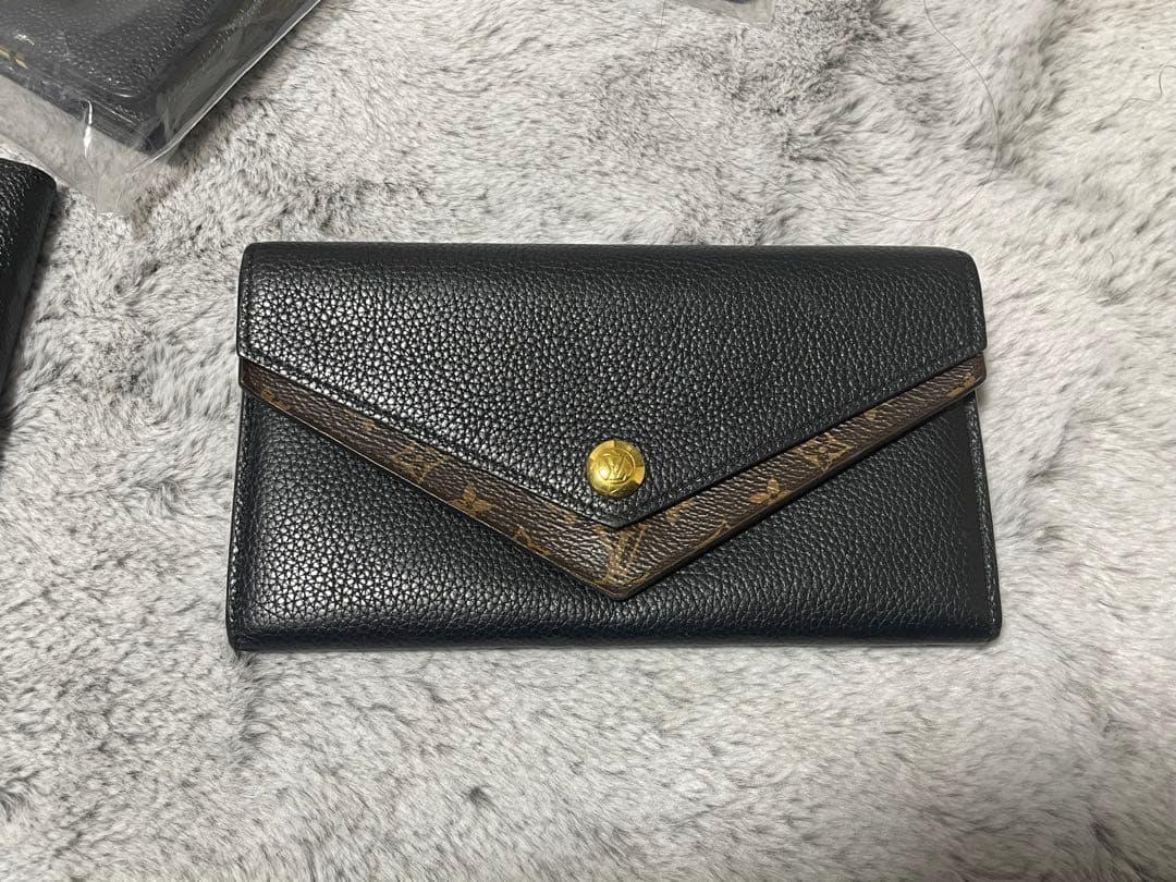 ポルトフォイユドゥブルV長財布ルイビィトン