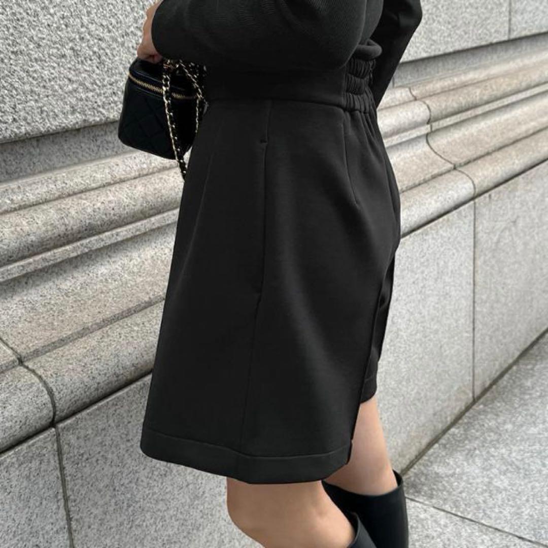 【極美品】JENNEジェンヌ 日本製美ラインストレッチキュロット