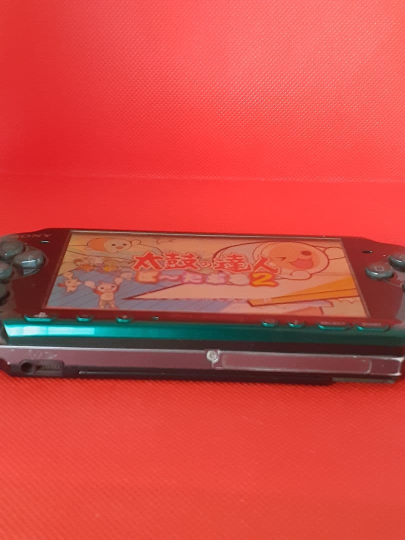 【SONY】動作品 PSP3000 グリーン SONY メモリーカード2G