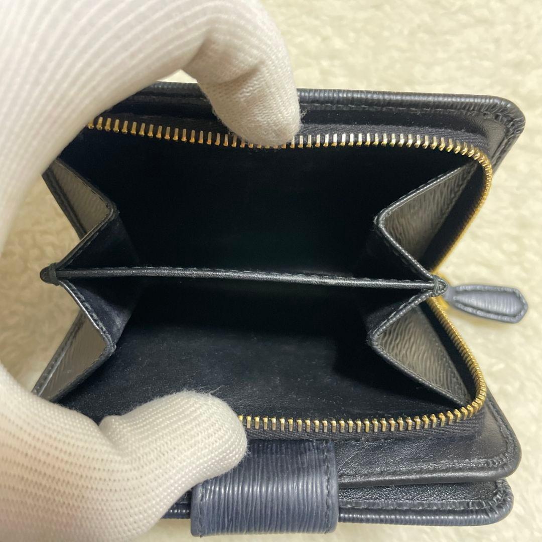 PRADA　プラダ　折り財布　サフィアーノ　ブラック　黒