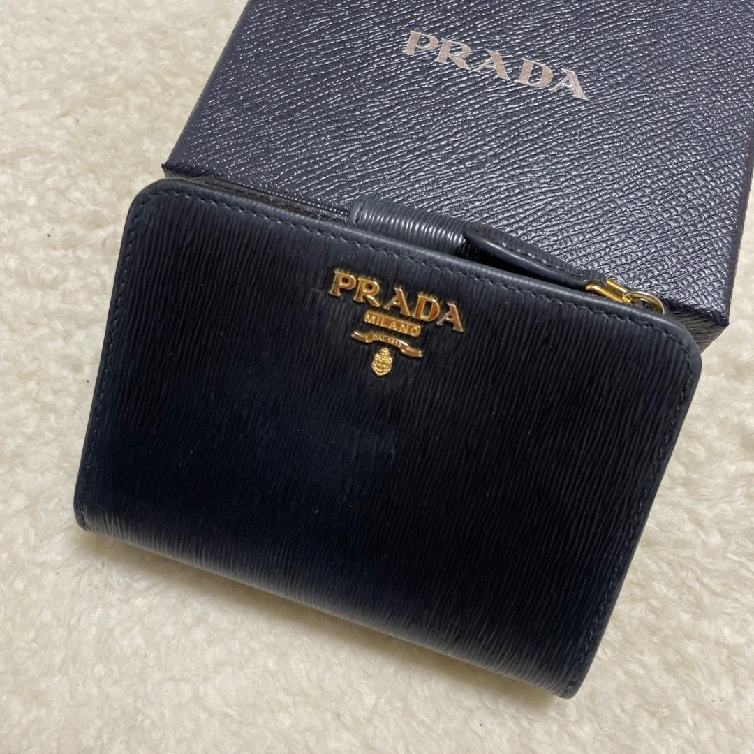PRADA　プラダ　折り財布　サフィアーノ　ブラック　黒
