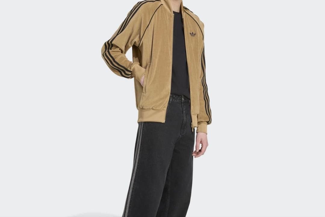 adidas originals ベロア トラックトップ