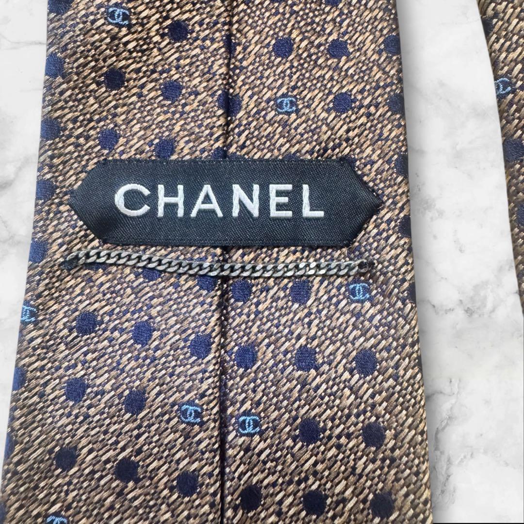 【未使用に近い】CHANEL ネクタイ ドット柄 ブラウン　ココマーク