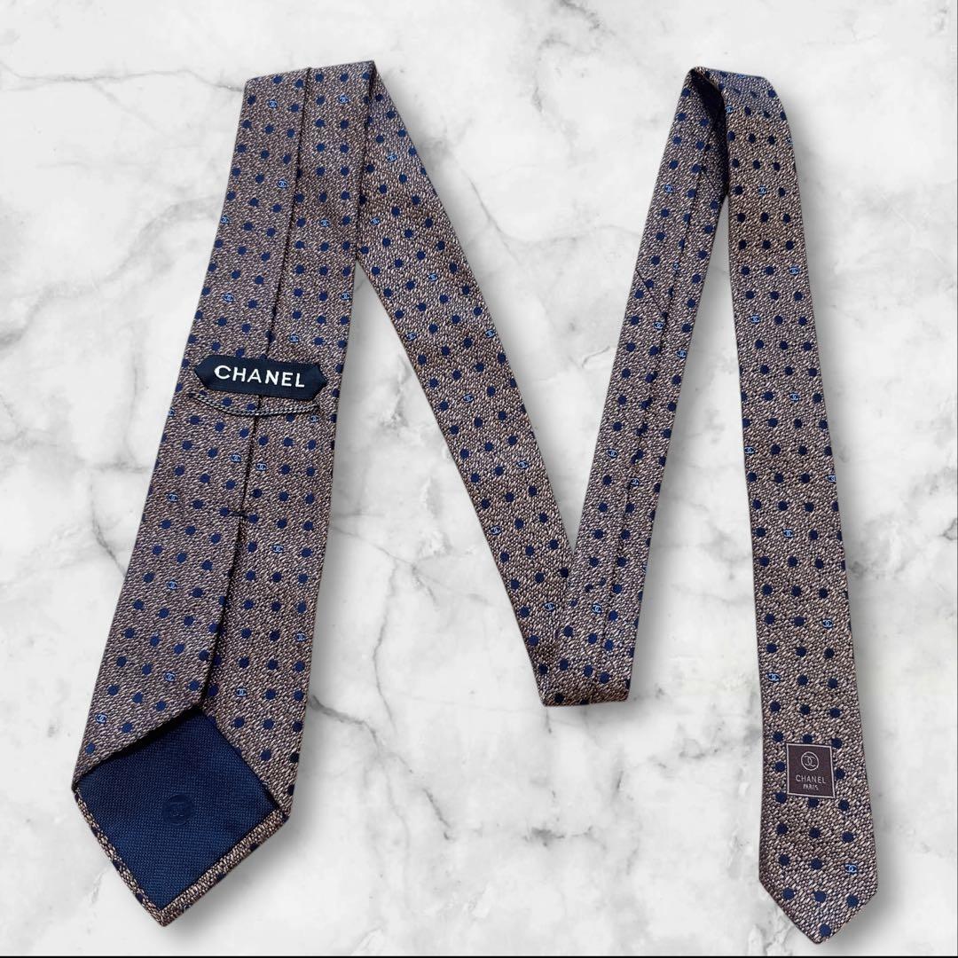 【未使用に近い】CHANEL ネクタイ ドット柄 ブラウン　ココマーク