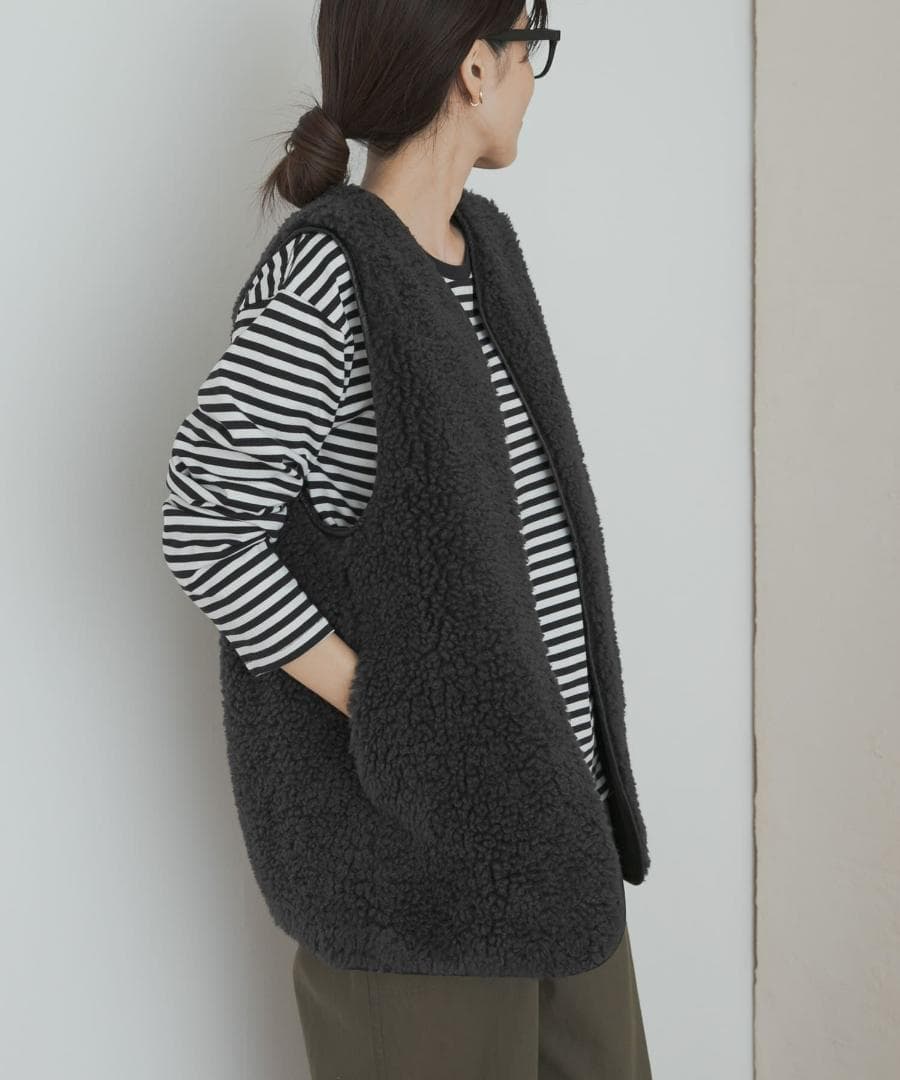 新品◆DOORS◆リバーシブルボアベスト《CHARCOAL》アーバンリサーチ