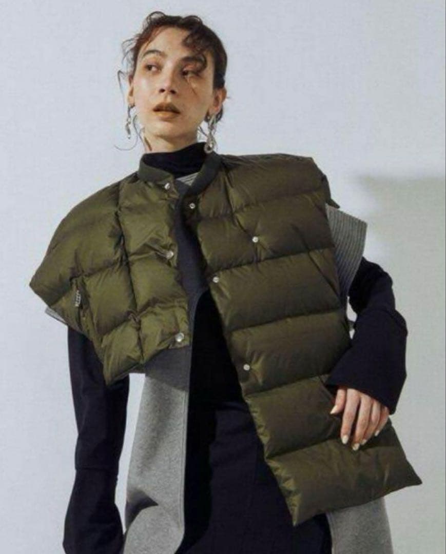 新品　UN3D ダウンベスト　アンスリード　 ショートベスト　ベスト　カーキ