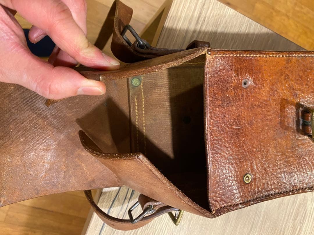 lowzy36　マドセン機関銃/ブレン軽機関銃の革マガジンケース WW2