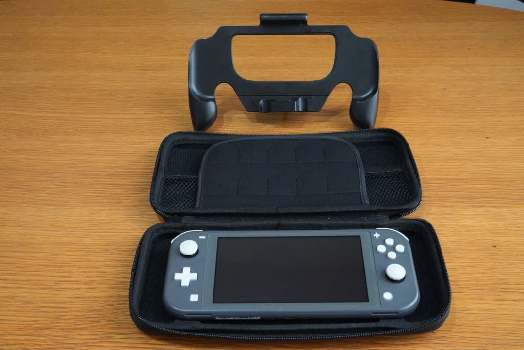 Nintendo Switch Lite（スイッチライト） |GRAY（グレー）