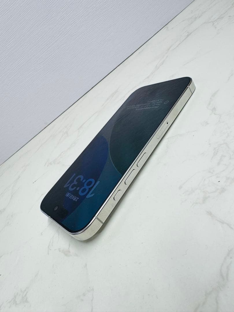 美品　iPhone 16 Pro 256GB MYN13J/A SIMフリー