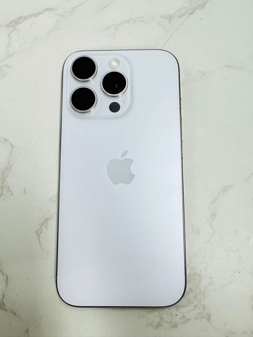 美品　iPhone 16 Pro 256GB MYN13J/A SIMフリー