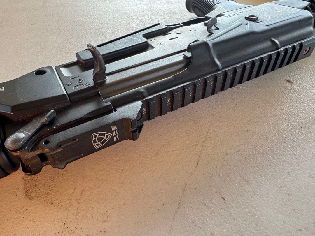 東京マルイ　AKストーム　次世代電動ガン ブラック マガジン3本付き　社外レール