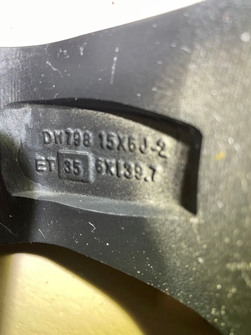 ハイエース200系１５インチホイール、中古