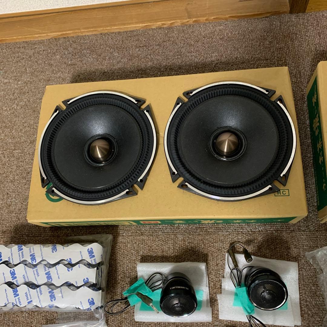 アルパインウーファー４台＋パイオニアツィーター2台（ネットワーク付き）＋バッフル